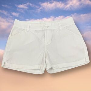 Columbia Size 6 White 100% Cotton Shorts w/Pockets